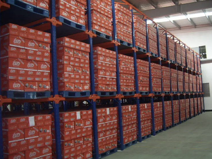 القيادة في أنظمة رفوف البليت 